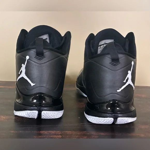 Nike Air Jordan Super Fly 3 in Black/White - Picture 3 of 7